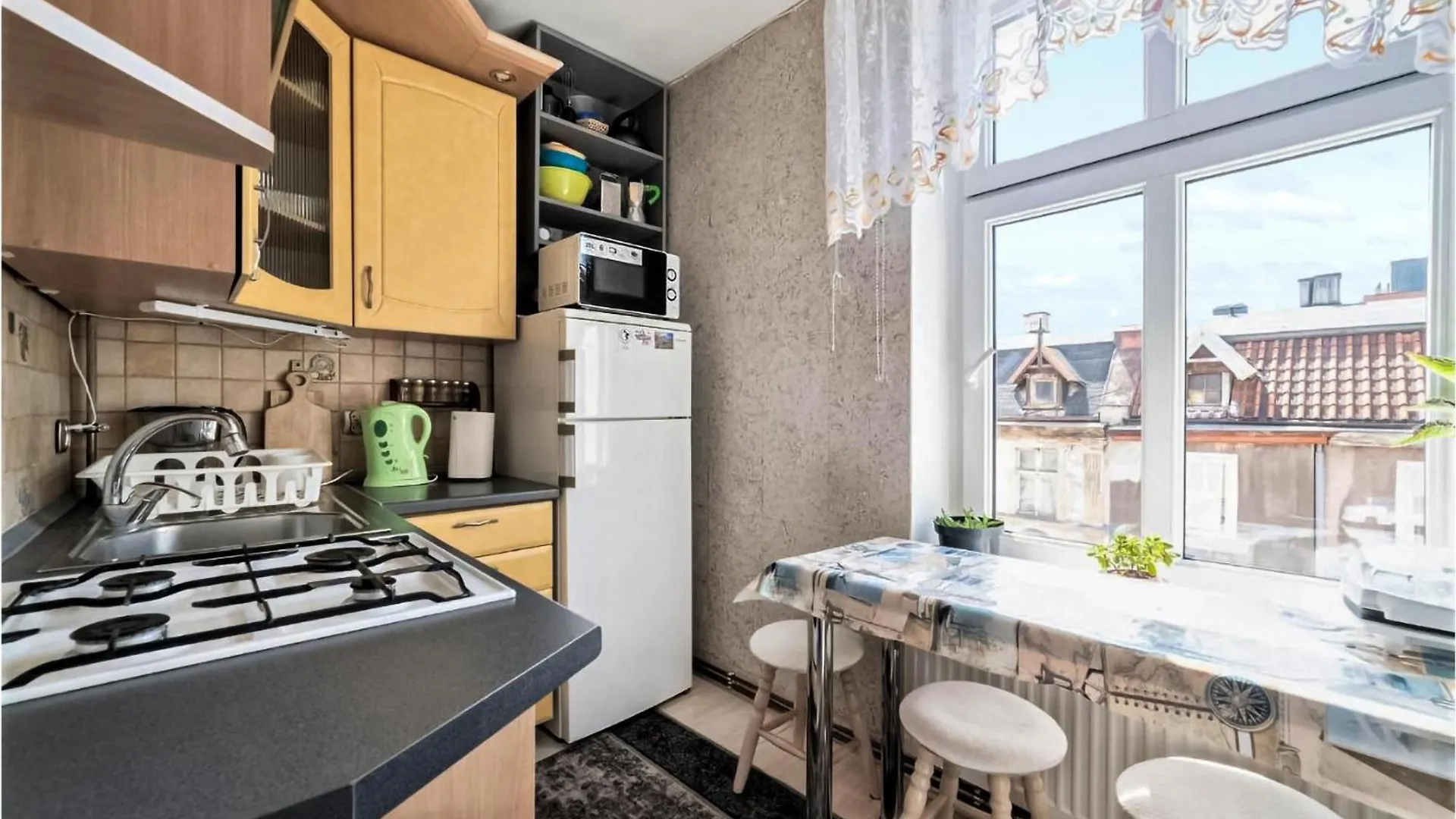 Awesome Apartment In Gdansk With Kitchen