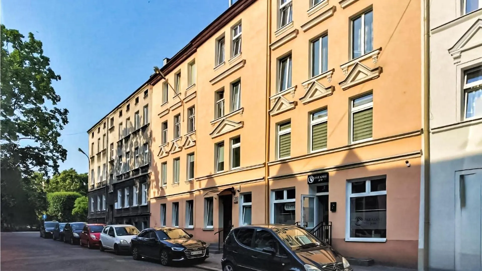 Awesome Apartment In Gdansk With Kitchen